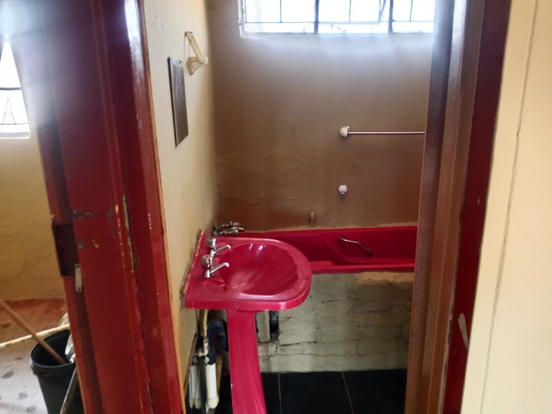 2 Bedroom Property for Sale in Mabopane Unit B North West